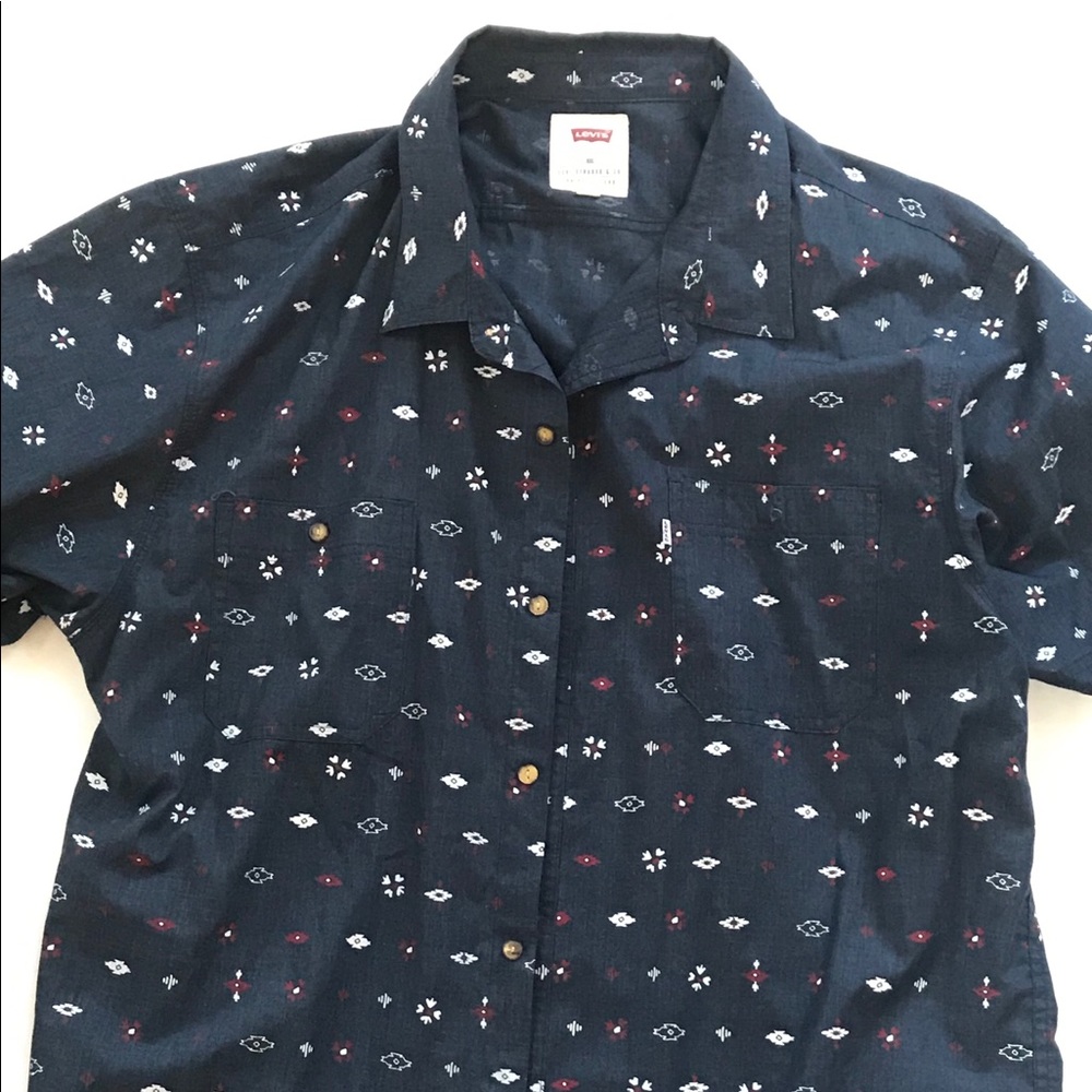 Levi’s short sleeve shirt